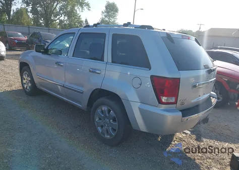2008 Jeep Grand Cherokee Overland z USA, uszkodzony, nr VIN 1J8HR68M68C242958